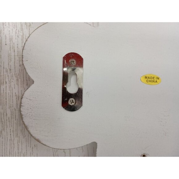 Vintage Set Of Two Wall Hanging Flowers Distressed Look Cottagecore White Plaque - Picture 6 of 9